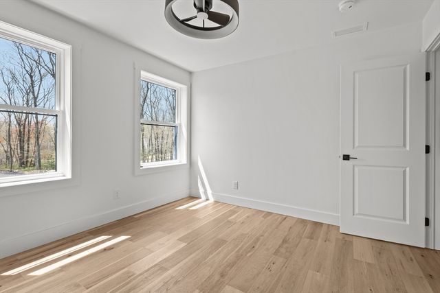 130 Se Main St, Douglas, MA 01516