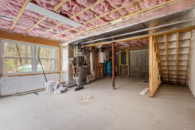 130 Se Main St, Douglas, MA 01516