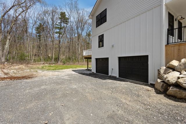 130 Se Main St, Douglas, MA 01516