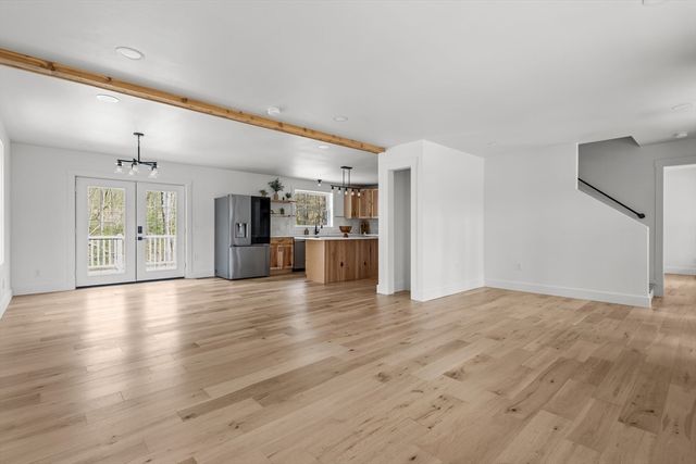 130 Se Main St, Douglas, MA 01516