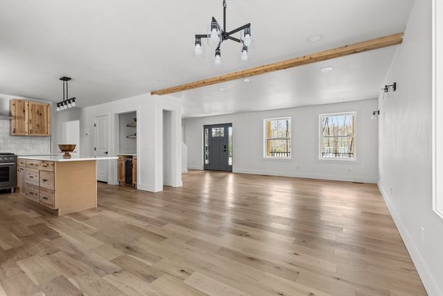 130 Se Main St, Douglas, MA 01516