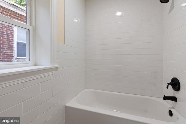 1207 W 2ND ST, Wilmington, DE 19805