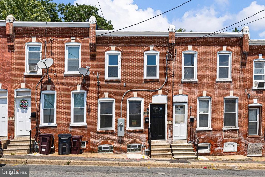 1207 W 2ND ST, Wilmington, DE 19805
