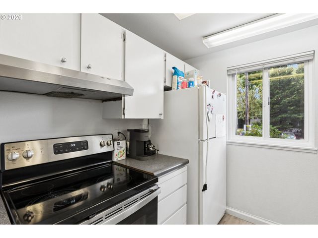 12638 Nw BARNES Rd 6, Portland, OR 97229