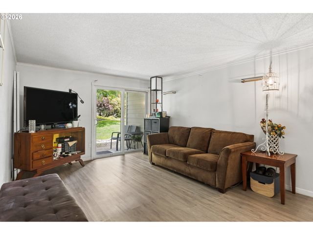 12638 Nw BARNES Rd 6, Portland, OR 97229