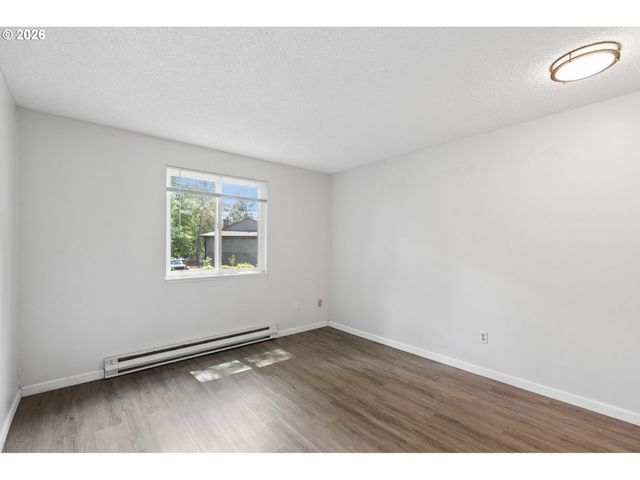 12638 Nw BARNES Rd 6, Portland, OR 97229