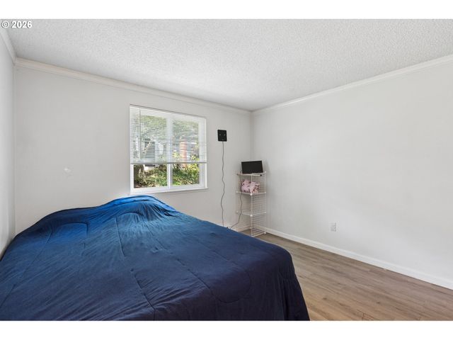 12638 Nw BARNES Rd 6, Portland, OR 97229