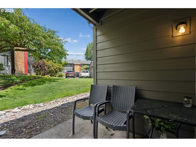 12638 Nw BARNES Rd 6, Portland, OR 97229