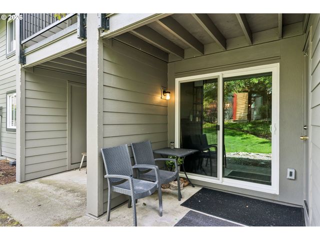12638 Nw BARNES Rd 6, Portland, OR 97229