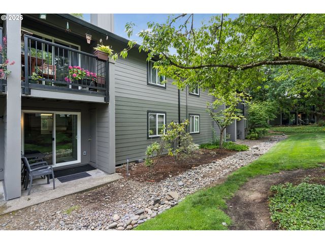 12638 Nw BARNES Rd 6, Portland, OR 97229