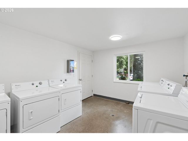 12638 Nw BARNES Rd 6, Portland, OR 97229