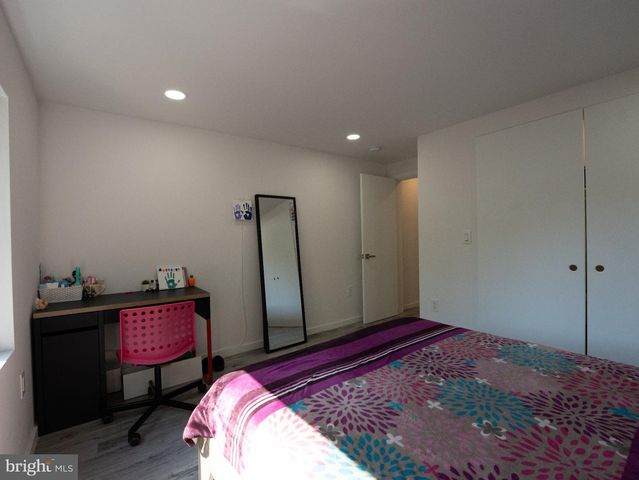 922 W YORK ST, Philadelphia, PA 19133