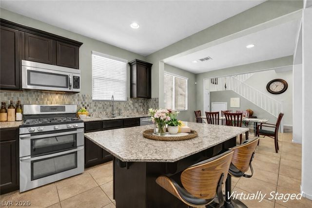 7647 Ashby Gate Street, Las Vegas, NV 89166