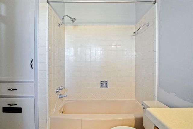 6106 S Hillcrest Drive, Oklahoma City, OK 73159