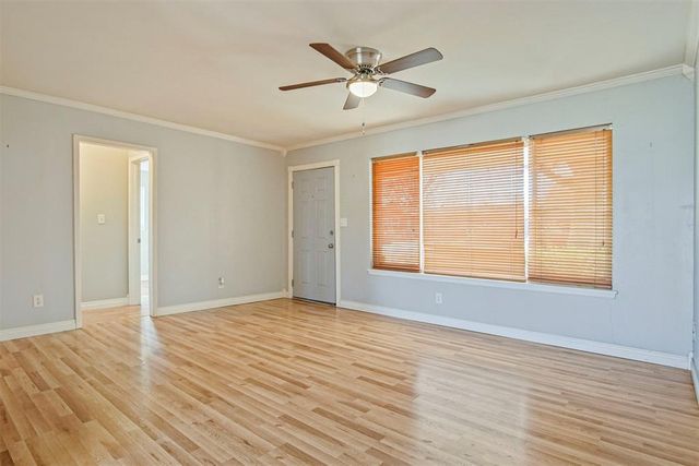 6106 S Hillcrest Drive, Oklahoma City, OK 73159