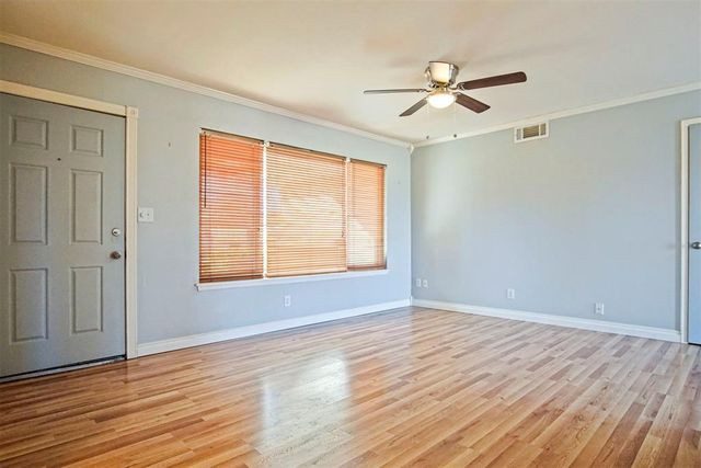 6106 S Hillcrest Drive, Oklahoma City, OK 73159