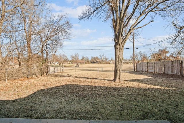 6106 S Hillcrest Drive, Oklahoma City, OK 73159