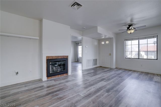 4877 South Torrey Pines Drive 202, Las Vegas, NV 89103