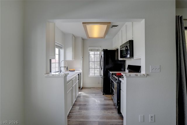 4877 South Torrey Pines Drive 202, Las Vegas, NV 89103