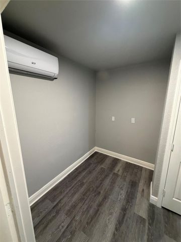 12230 Kleinmeadow Drive, Houston, TX 77066