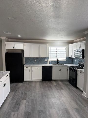 12230 Kleinmeadow Drive, Houston, TX 77066