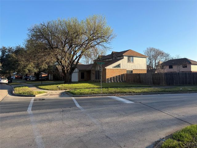 12230 Kleinmeadow Drive, Houston, TX 77066