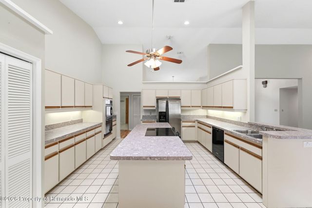 18805 Kelly Road, Spring Hill(pasco), FL 34610