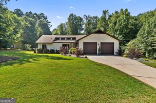195 Pine Trail Road, Fayetteville, GA 30214