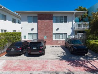 6905 Bay Dr 16, Miami Beach, FL 33141