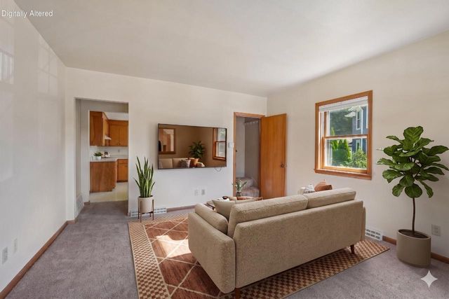 317 W Main STREET, Port Washington, WI 53074