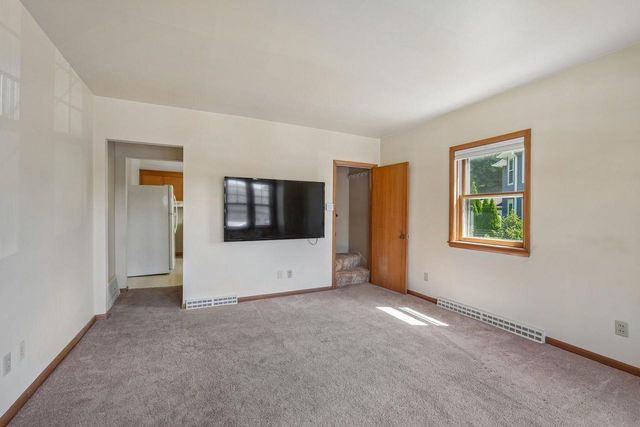 317 W Main STREET, Port Washington, WI 53074