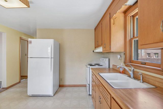317 W Main STREET, Port Washington, WI 53074