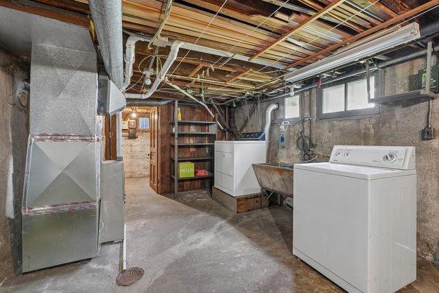 317 W Main STREET, Port Washington, WI 53074
