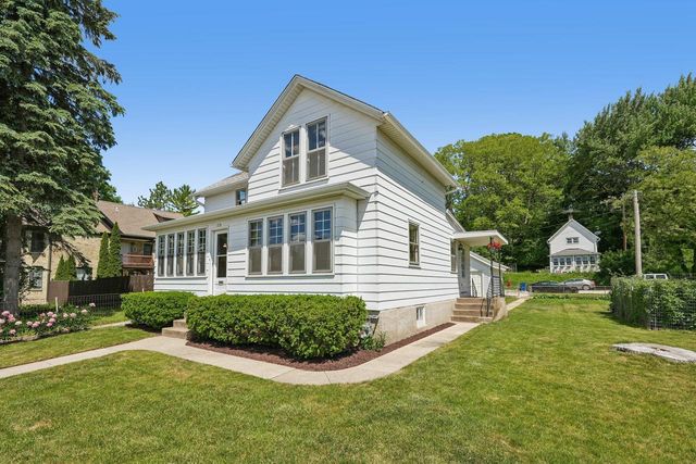 317 W Main STREET, Port Washington, WI 53074
