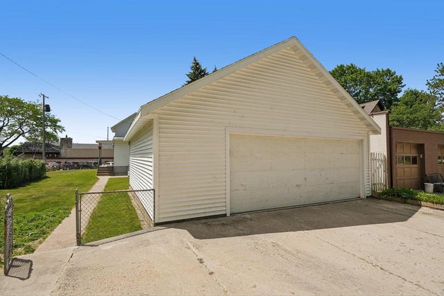 317 W Main STREET, Port Washington, WI 53074