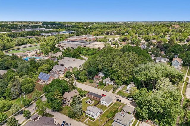 317 W Main STREET, Port Washington, WI 53074