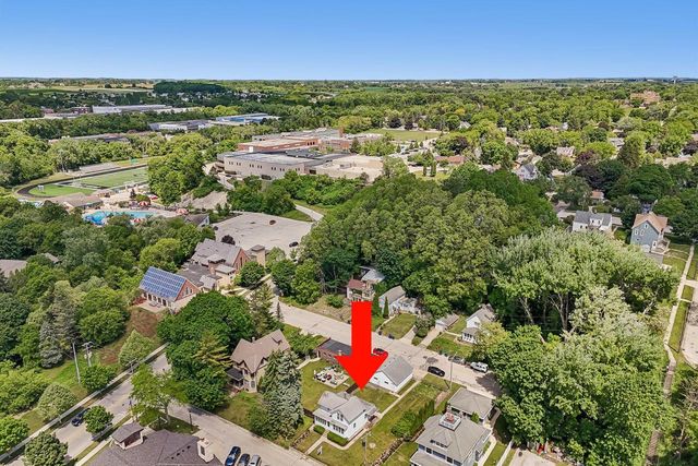 317 W Main STREET, Port Washington, WI 53074