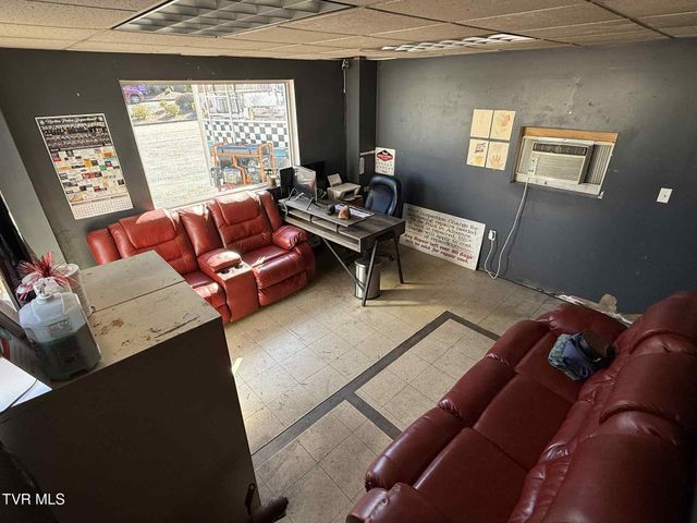 605 Northeast Trent Street, Norton, VA 24273