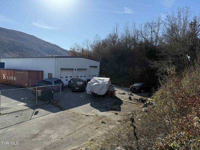 605 Northeast Trent Street, Norton, VA 24273