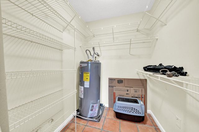 2625 Lowson Boulevard B, Delray Beach, FL 33445