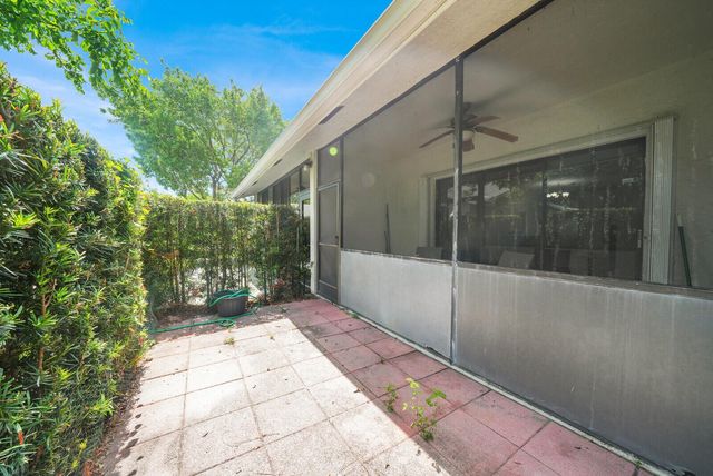 2625 Lowson Boulevard B, Delray Beach, FL 33445