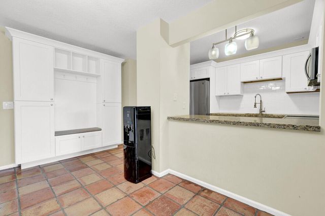 2625 Lowson Boulevard B, Delray Beach, FL 33445