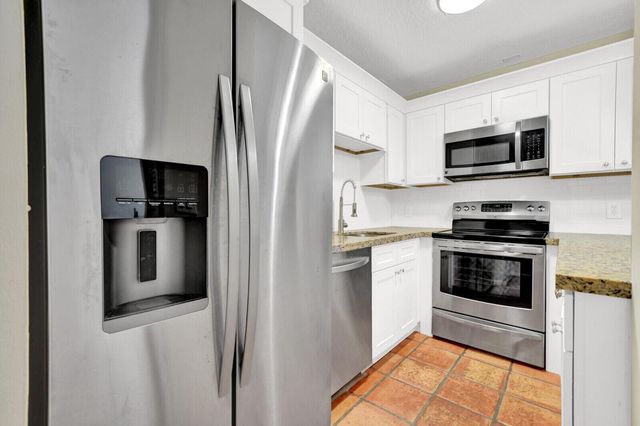 2625 Lowson Boulevard B, Delray Beach, FL 33445