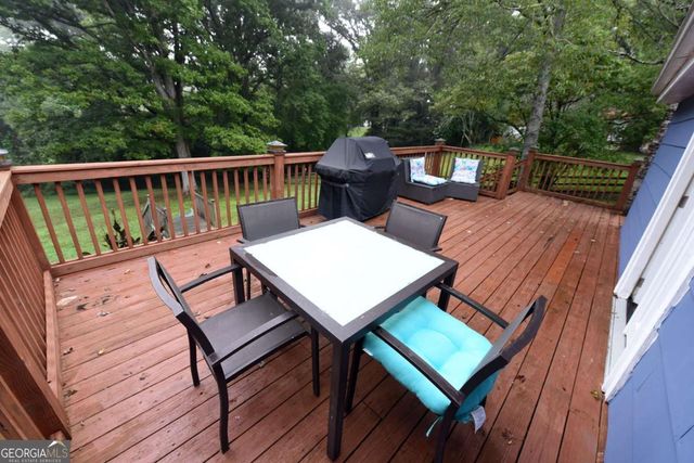 742 Hillcrest Drive, Mccaysville, GA 30555
