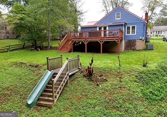 742 Hillcrest Drive, Mccaysville, GA 30555