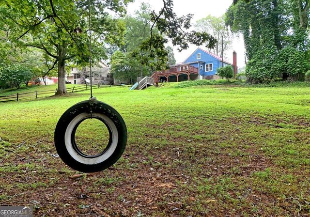 742 Hillcrest Drive, Mccaysville, GA 30555