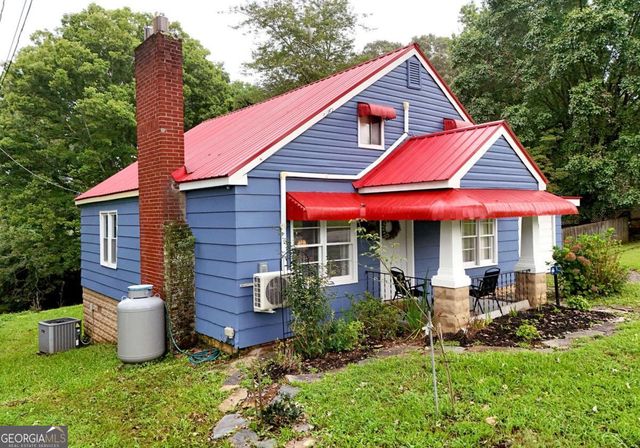 742 Hillcrest Drive, Mccaysville, GA 30555