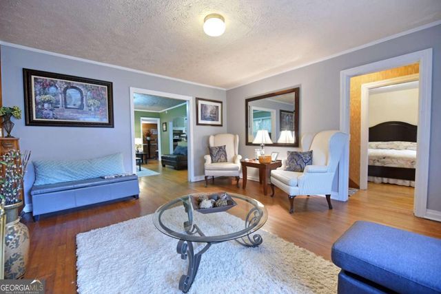 742 Hillcrest Drive, Mccaysville, GA 30555