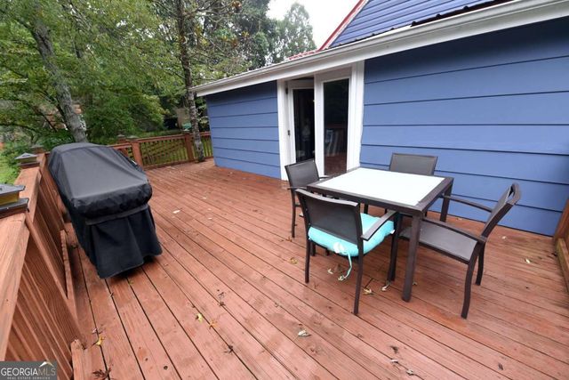742 Hillcrest Drive, Mccaysville, GA 30555