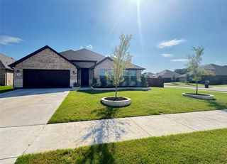 300 Libby Lane, Mansfield, TX 76063